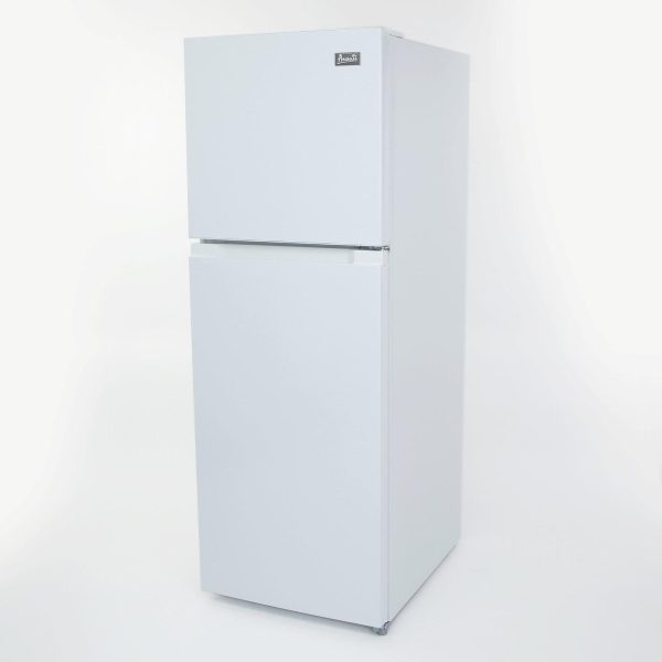 FF1010D0W Avanti Frost-Free Apartment Size Refrigerator, 10.1 cu. ft. - White   10.1 cu. ft. Supply